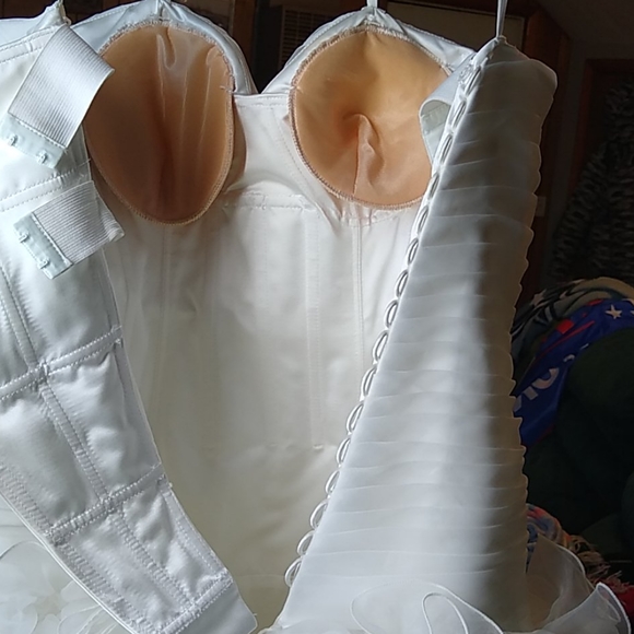 💍Kleinfeld Alita Graham Wedding Dress - Picture 8 of 11